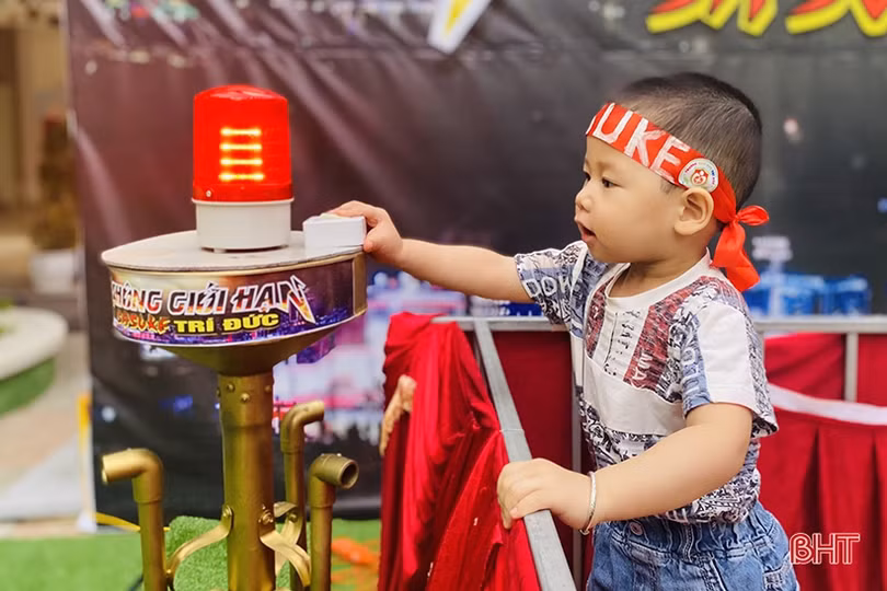 Vui khỏe hội thi Sasuke Trường Mầm non Trí Đức