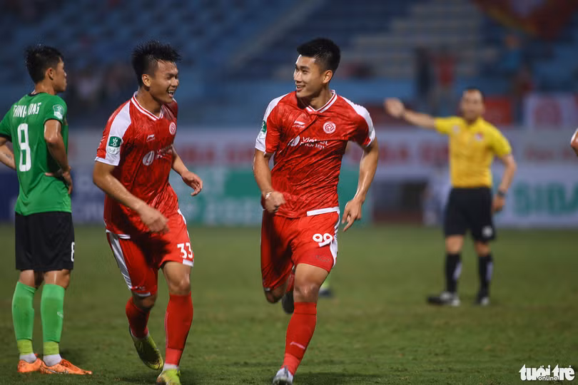 Trọng tài nữ xuất hiện tại Cúp quốc gia 2022