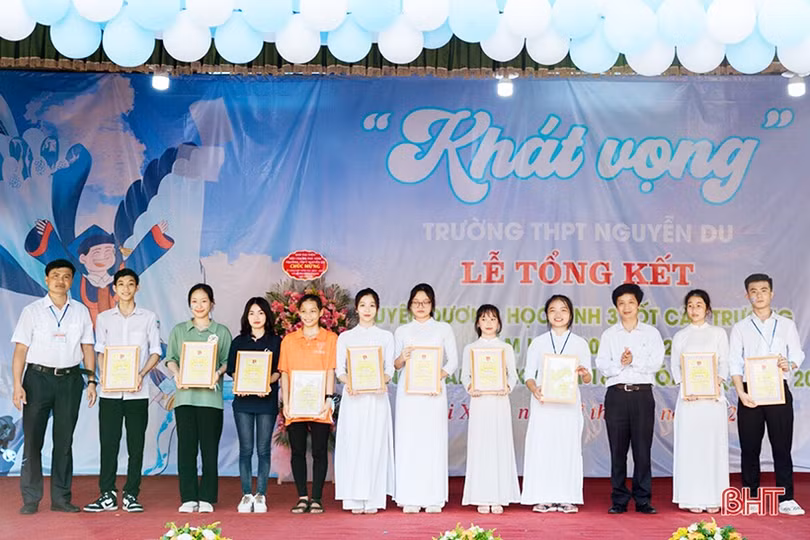 Gia cảnh khó khăn, cô gái Hà Tĩnh giành nhiều huy chương điền kinh chưa thể thực hiện ước mơ