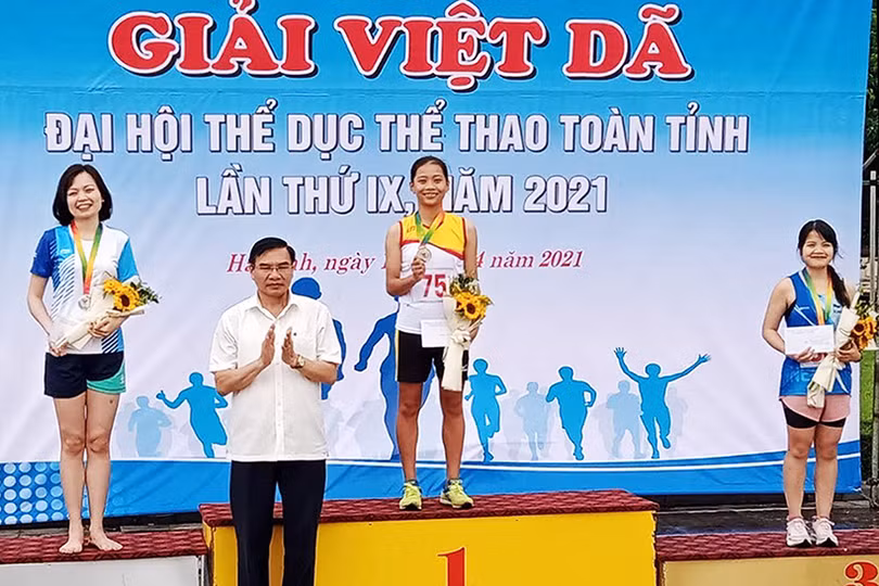 Gia cảnh khó khăn, cô gái Hà Tĩnh giành nhiều huy chương điền kinh chưa thể thực hiện ước mơ