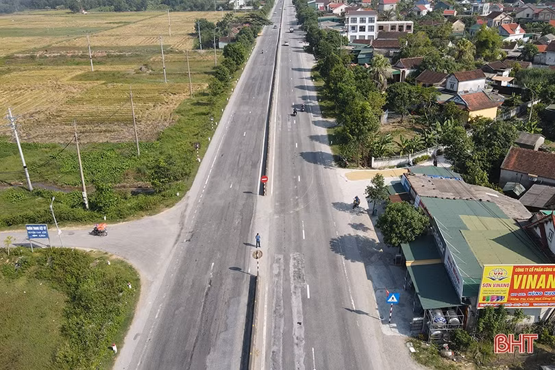 Do đâu việc khắc phục hư hỏng quốc lộ 1 qua Hà Tĩnh chậm trễ?!