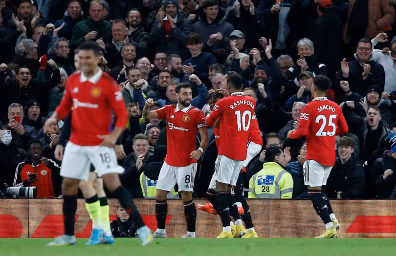 Man United thắng Tottenham, áp sát Top 4