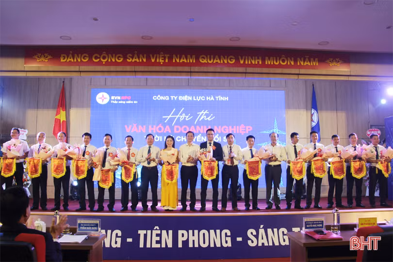 Công ty Điện lực Hà Tĩnh tổ chức thành công hội thi văn hóa doanh nghiệp trong thời kỳ chuyển đổi số