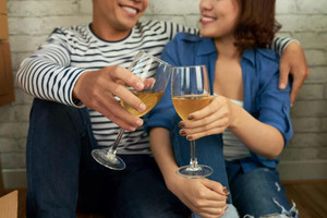 Tại sao ăn lót dạ mới là 'cách giải rượu' hiệu quả nhất?