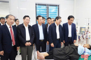 Trang bị 7 máy chạy thận nhân tạo cho Trung tâm Y tế Tiên Điền