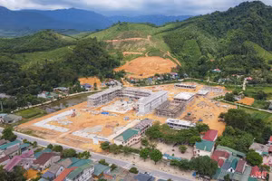 Thủ tướng yêu cầu hoàn thành trường phổ thông nội trú vùng biên trước 30/8