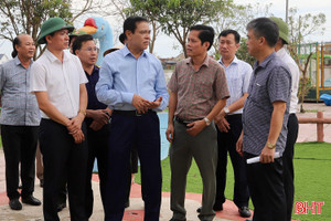 Khẩn trương, quyết liệt hơn nữa trong khắc phục thiệt hại bão số 10 gây ra
