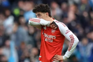 Bùng nổ tranh cãi sau thất bại của Arsenal trước Man City