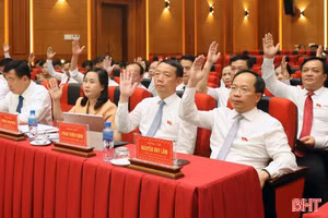 HĐND tỉnh Hà Tĩnh thông qua 4 nghị quyết quan trọng
