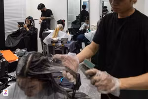 Khách Trung Quốc đổ xô sang Việt Nam gội đầu, trở thành trào lưu trên mạng xã hội
