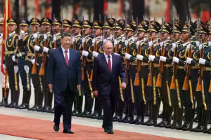 21 loạt đại bác chào mừng Tổng thống Putin thăm Trung Quốc