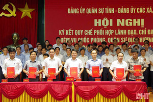 Đảng ủy Bộ CHQS tỉnh ký kết quy chế phối hợp với 69 đảng ủy xã, phường
