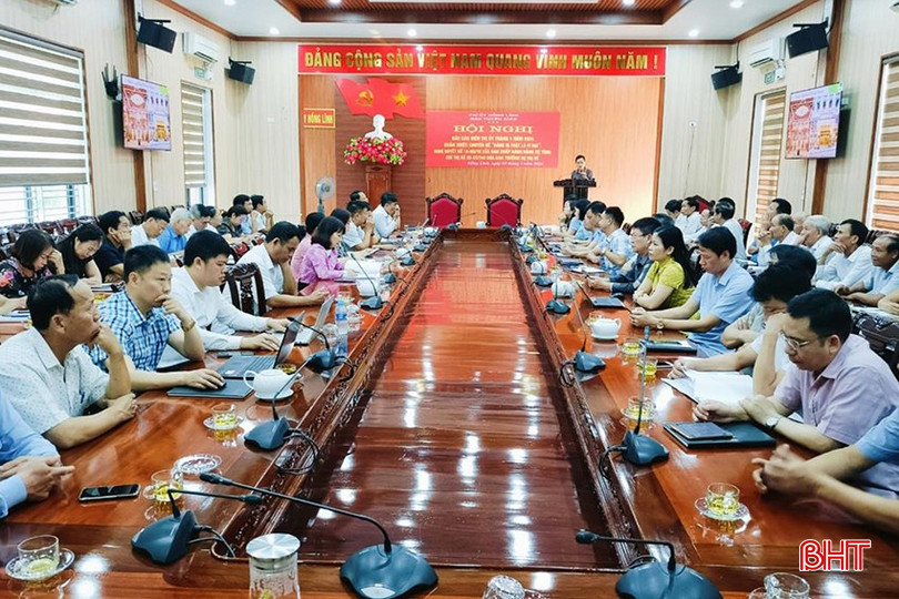 Thị ủy Hồng Lĩnh tổ chức hội nghị báo cáo viên định kỳ để cung cấp thông tin phục vụ công tác tuyên truyền. bqbht_br_a12.jpg