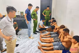 Bắt nhóm đối tượng tổ chức sử dụng ma túy tại nhà riêng