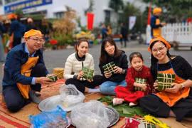 Ba phương án nghỉ Tết 2027 cho người lao động