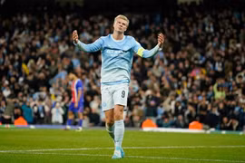 Man City thua PSG trong ngày Guardiola trở lại