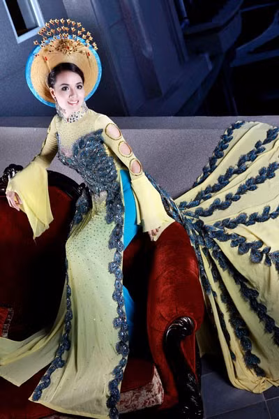 Thí sinh Mrs. World khoe sắc với áo dài ảnh 10