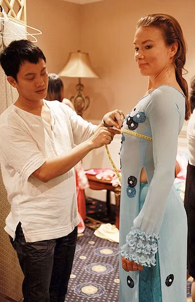 Thí sinh Mrs. World khoe sắc với áo dài ảnh 4