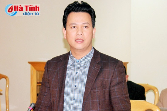 Uỷ viên dự khuyết BCH Trung ương Đảng Đặng Quốc Khánh: “Cần tăng cường các giải pháp theo từng nội dung cụ thể, tiếp tục triển khai các đoàn công tác để tăng thu ngân sách; đẩy nhanh tiến độ GPMB các dự án trọng điểm…” Uỷ viên dự khuyết BCH Trung ương Đảng Đặng Quốc Khánh: “Cần tăng cường các giải pháp theo từng nội dung cụ thể, tiếp tục triển khai các đoàn công tác để tăng thu ngân sách; đẩy nhanh tiến độ GPMB các dự án trọng điểm…”