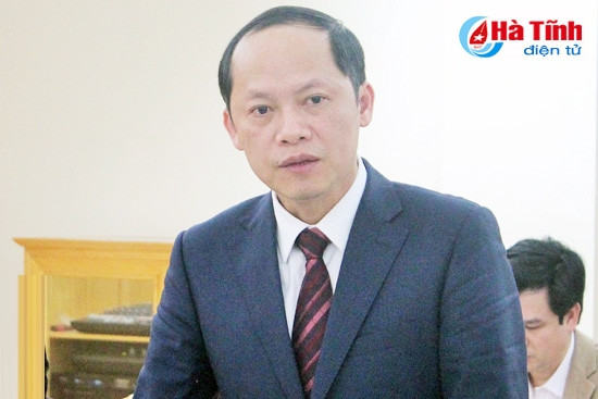 Phó Chủ tịch UBND tỉnh Nguyễn Hồng Lĩnh: “Tập trung tháo gỡ khó khăn cho doanh nghiệp, đặc biệt là các doanh nghiệp sản xuất tại các dự án trọng điểm như: FHS, Bình Hà; các đơn vị liên quan tham mưu UBND tỉnh trong quản lý quy hoạch cụm công nghiệp” Phó Chủ tịch UBND tỉnh Nguyễn Hồng Lĩnh: “Tập trung tháo gỡ khó khăn cho doanh nghiệp, đặc biệt là các doanh nghiệp sản xuất tại các dự án trọng điểm như: FHS, Bình Hà; các đơn vị liên quan tham mưu UBND tỉnh trong quản lý quy hoạch cụm công nghiệp”