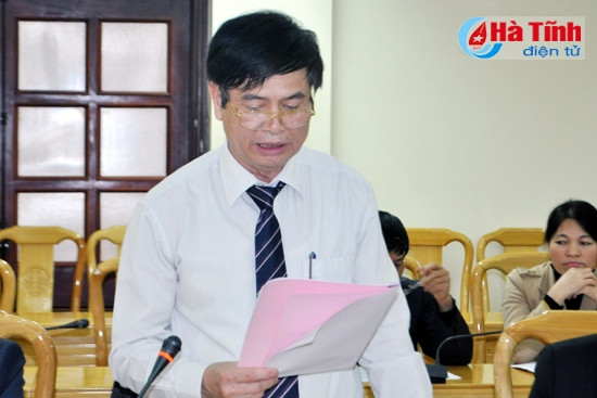 Ông Nguyễn Trọng Quế - Chủ tịch Liên minh HTX Hà Tĩnh báo cáo tình hình phát triển kinh tế tập thể tại Hà Tĩnh