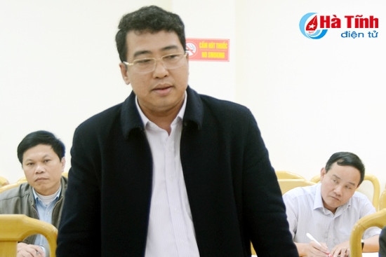 Giám đốc Sở Kế hoạch và đầu tư Trần Tú Anh: Đề án Trung tâm KCB theo yêu cầu BVĐK tỉnh có cơ sở pháp lý, nhưng cần xem lại quy mô đầu tư. Hơn nữa, nếu như BVĐK tỉnh kêu gọi được nhà đầu tư theo hướng liên kết thì sẽ hưởng được nhiều ưu đãi hơn trong việc vay vốn.