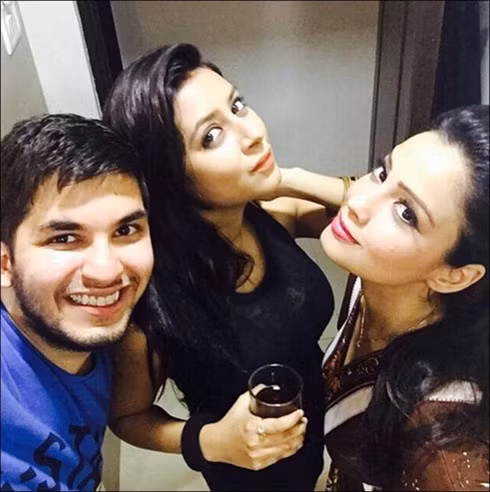 “Cô dâu 8 tuổi” qua đời: Tự sát hay bị hãm hại? ảnh 4