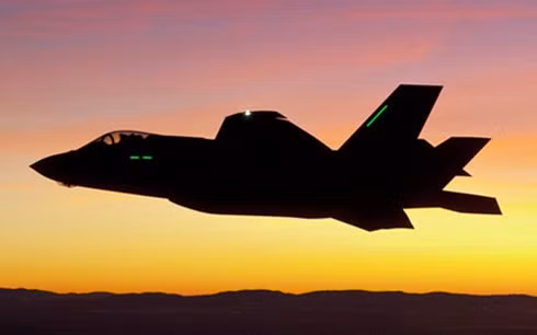 Nga sẽ nhanh chóng bắt kịp công nghệ siêu chiến đấu cơ F-35 ảnh 1