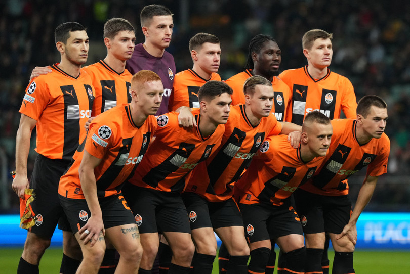 8 CLB lớn rớt xuống Europa League 2022/23