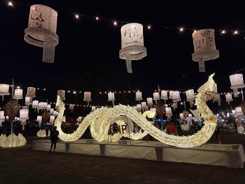 Thủ đô Vientiane trang hoàng mừng lễ hội That Luang