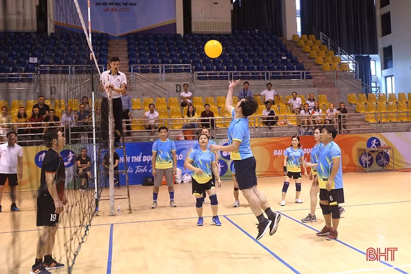 Hương Sơn vô địch giải bóng chuyền hơi nam nữ tranh Cúp Đại đoàn kết Hà Tĩnh