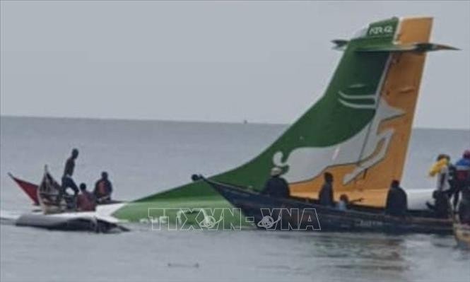 Rơi máy bay ở Tanzania: Cứu được hơn 26 người
