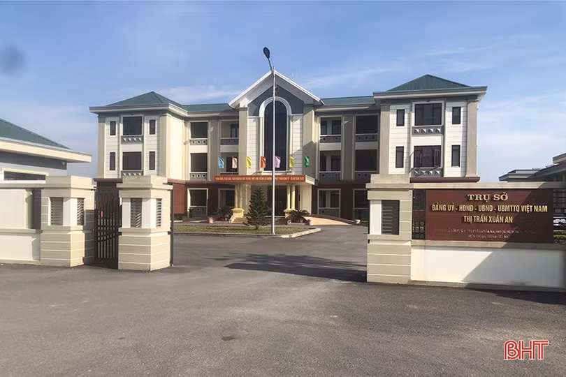 Hà Tĩnh: Buộc thôi việc công chức địa chính nhận gần 200 triệu đồng của dân