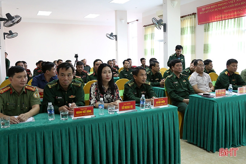 Bế mạc tập huấn nghiệp vụ biên phòng cho cán bộ quân đội Lào