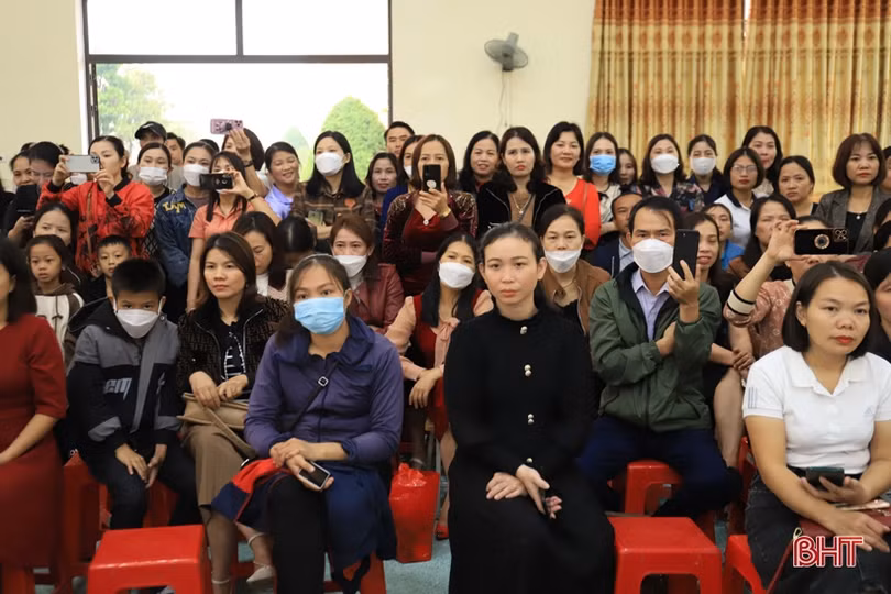 Đặc sắc chương trình giao lưu các CLB dân ca ví, giặm trường học ở Hương Sơn