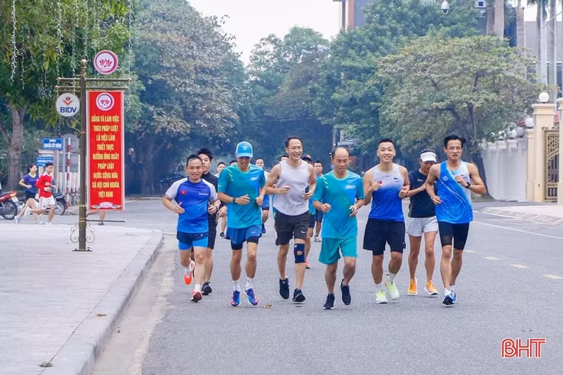 Hơn 200 VĐV tham gia giải “BIDV Run - Tết ấm cho người nghèo ở Hà Tĩnh