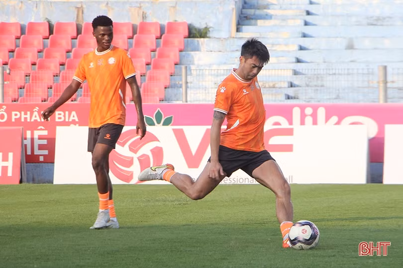 Kịch tính cuộc đua trụ hạng ở 3 vòng đấu cuối của V. League 2022