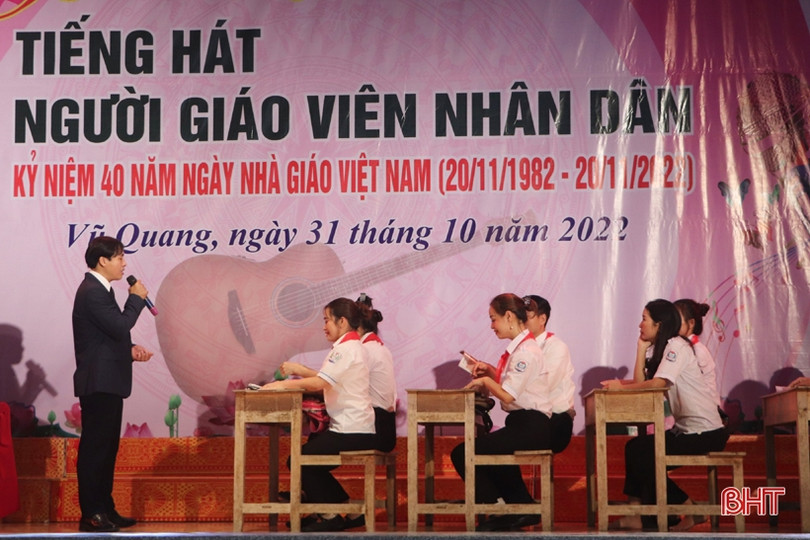 Đức Lĩnh đạt giải xuất sắc Liên hoan “Tiếng hát người giáo viên Nhân dân”