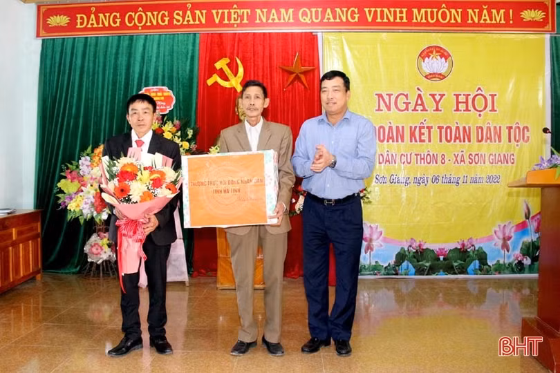 Xây dựng thôn 8, xã Sơn Giang thành thôn tiêu biểu của huyện Hương Sơn