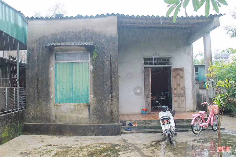 MS2216: Chồng tai nạn qua đời, vợ và 2 con khuyết tật rơi vào bế tắc