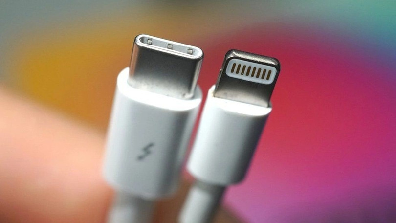Còn lâu cổng Lightning mới biến mất