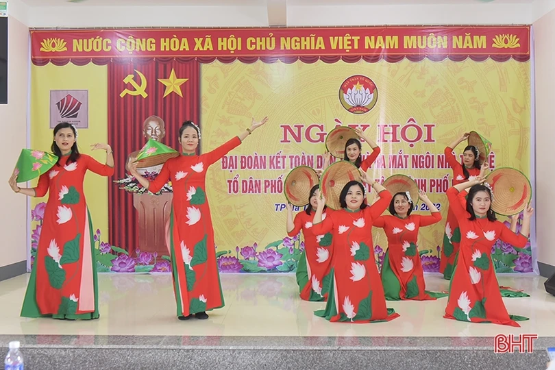 Lãnh đạo Hà Tĩnh chung vui Ngày hội Đại đoàn kết toàn dân tộc ở các địa phương