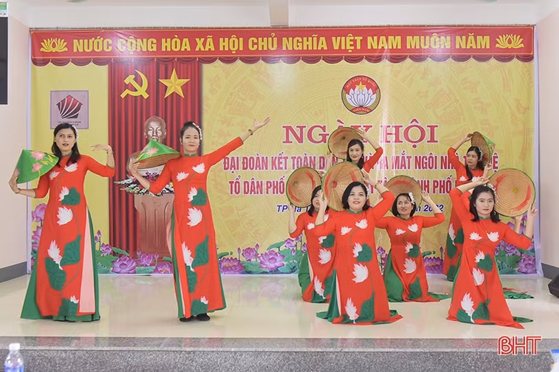 Lãnh đạo Hà Tĩnh chung vui Ngày hội Đại đoàn kết toàn dân tộc ở các địa phương