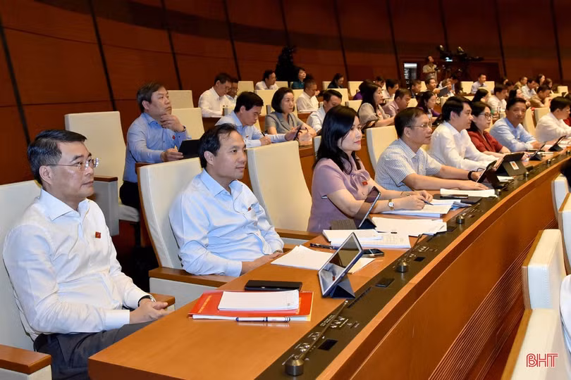 Quốc hội chất vấn thành viên Chính phủ nhiều nội dung quan trọng