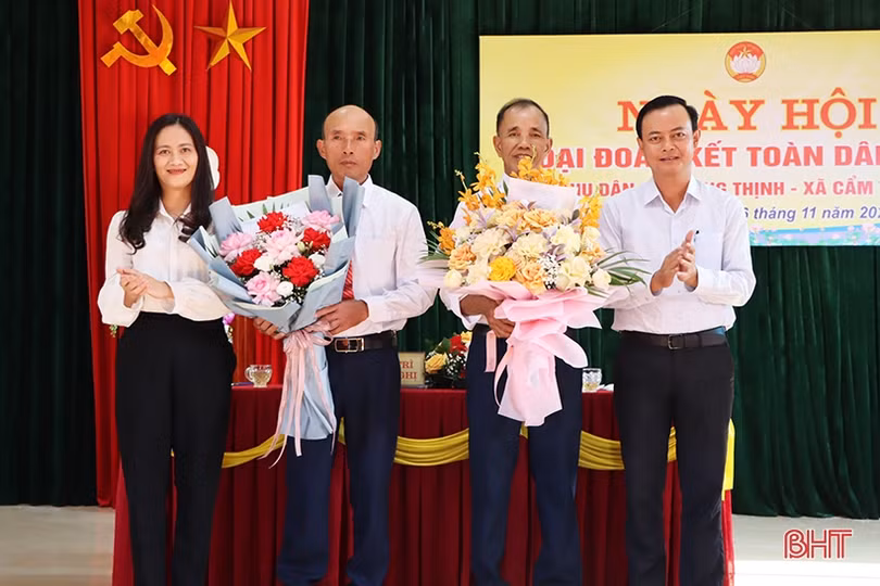 Lãnh đạo Hà Tĩnh chung vui Ngày hội Đại đoàn kết toàn dân tộc ở các địa phương