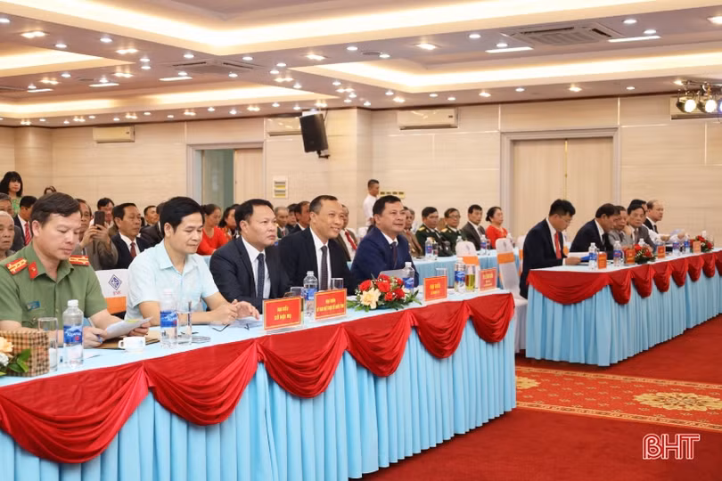 Cầu nối các hoạt động hữu nghị, hợp tác Việt Nam - Lào