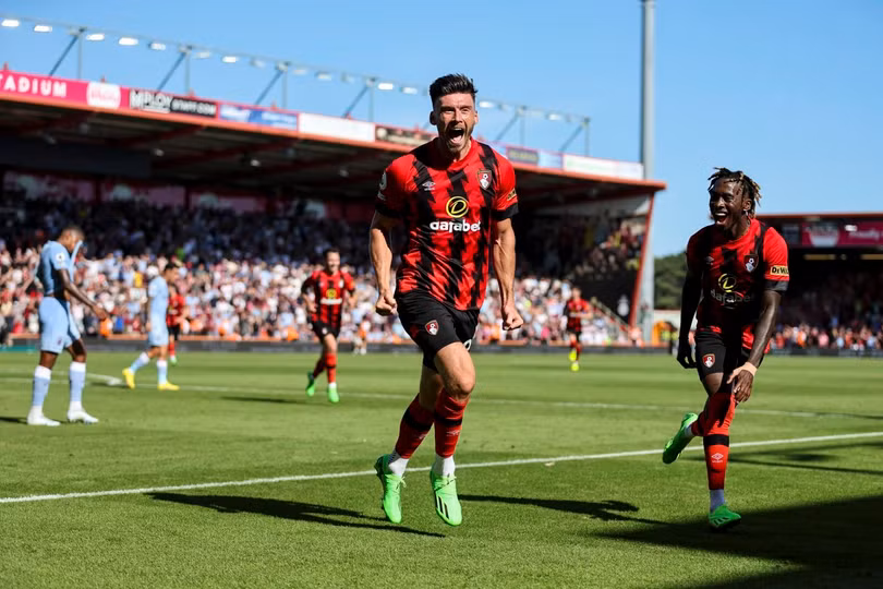 Haaland dứt điểm hiệu quả thứ hai ở Ngoại hạng Anh