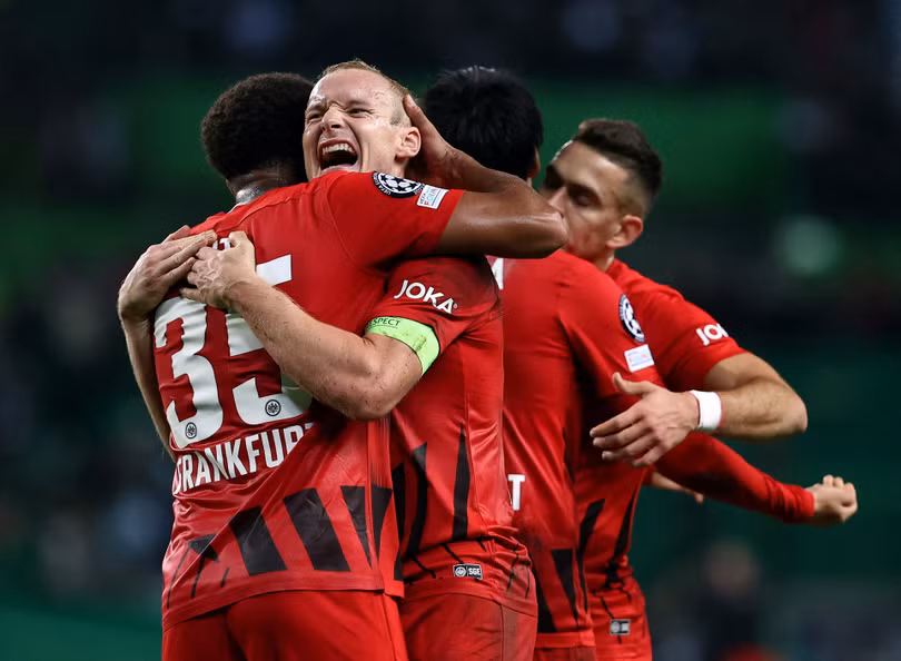 8 CLB lớn rớt xuống Europa League 2022/23