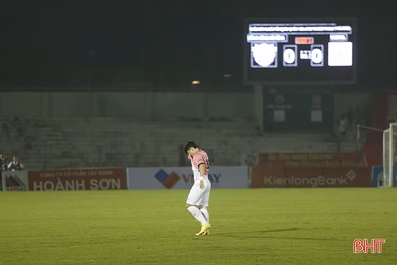 Mong “Ronaldo xứ Nghệ” sớm trở lại với Hồng Lĩnh Hà Tĩnh