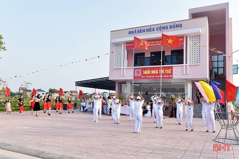 Lãnh đạo Hà Tĩnh chung vui Ngày hội Đại đoàn kết toàn dân tộc ở các địa phương